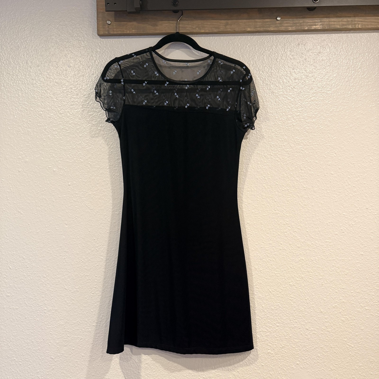 Vtg Finesse Dress Womens Medium Black Sheer Floral Embroidered Shift Lbd Party
